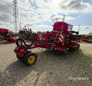 2012 Vaderstad 400S Semoir Rapide 4 m Semi-Mount Semoir à gazon