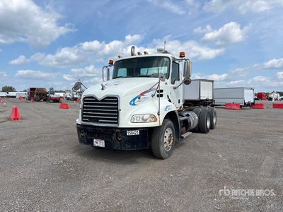 2015 Mack CXU613 6x4 Tracteur Routier