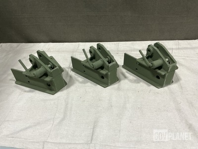 (15) American Defense Industries 11675105 Bracket & Plunger Assemblies