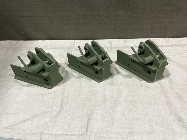(15) American Defense Industries 11675105 Bracket & Plunger Assemblies