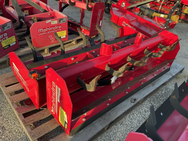 Quantity of (2) Mahindra 20KBS1072-M 72 in 3-Point Box Blade (Unused)