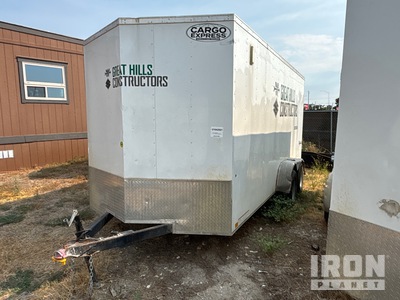 2023 Novea 16 ft T/A Remolque Cerrado