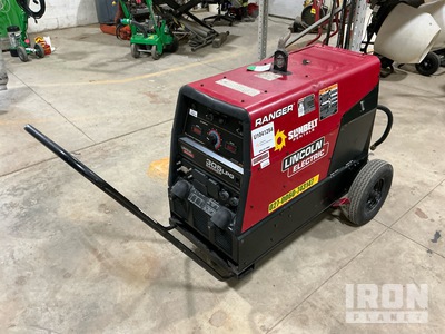 2015 Lincoln Ranger 305 LPG 305 A Mobile Multi-Process Engine Driven Welder