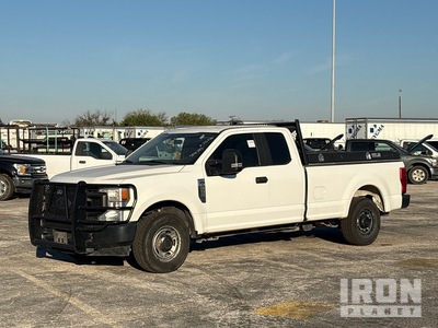 2020 Ford F-250 XL 4x2 Extended Cab Pickup
