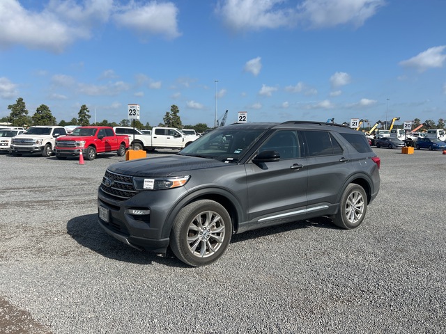 2024 Ford Explorer XLT 4WD SUV