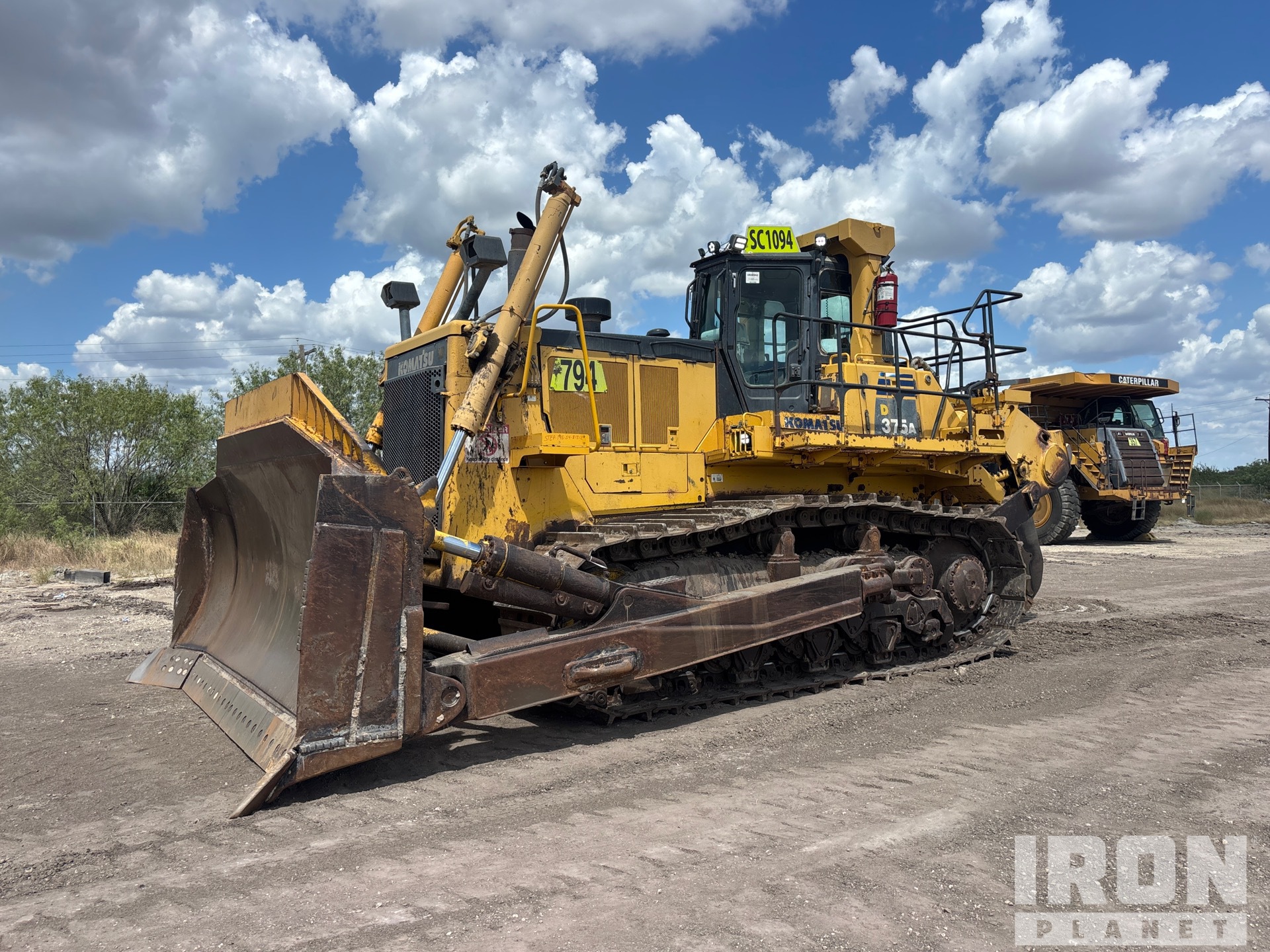 2014 Komatsu D375A-6 Rupsdozer