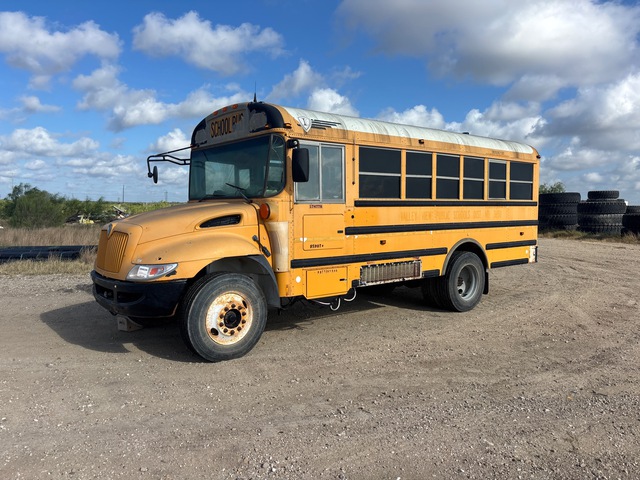 2011 IC CE200 4x2 20-Seat School Bus 2011 IC CE200 4x2 20-Seat School Bus
