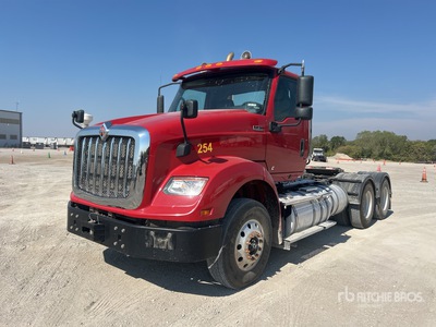 2023 International HX620 6x4 Tracteur Routier