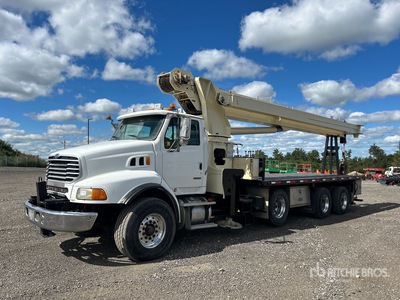 National Crane 14127H 66000 lb Straight Boom on 2007 Sterling L9500 8x4 Camión Grúa