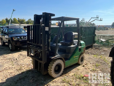 2015 Toyota 8FGU25 4500 lb 4x2 Forklift