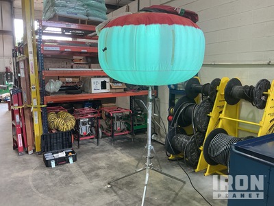 2018 MQ GBW 1000 W With stand. 99,750 lumens. 120V Light Tower