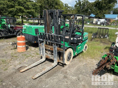 2017 Yale GTP100VX 7550 lb Pneumatic Tire Forklift