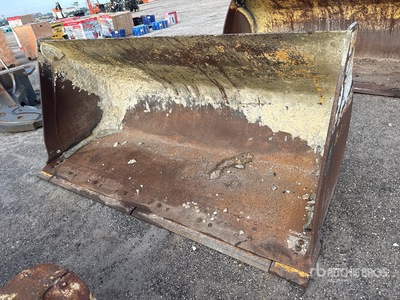 John Deere 100 in General Purpose Wheel Loader Bucket - Fits John Deere
