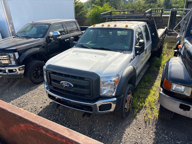 2011 Ford F-550 XL 4x2 Flatbed Truck
