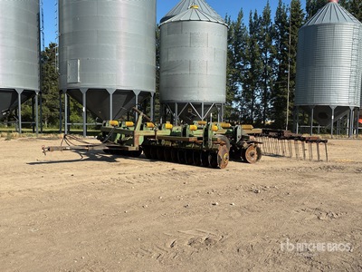 Wishek 842 14 ft Offset Disc Harrow