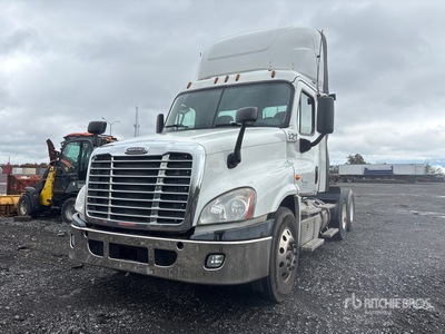 2014 Freightliner Cascadia 125 T/A Day Cab Truck Tractor