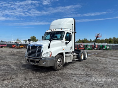 2014 Freightliner Cascadia 125 6x4 T/A Day Cab Truck Tractor