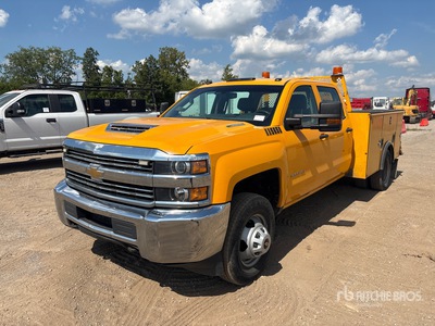 2018 Chevrolet 3500HD 4x2 Crew Cab Service Truck