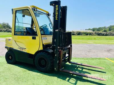 Hyster H60FT Diesel Pneumatic Tire Forklift w/ Fork Position رافعة شوكية