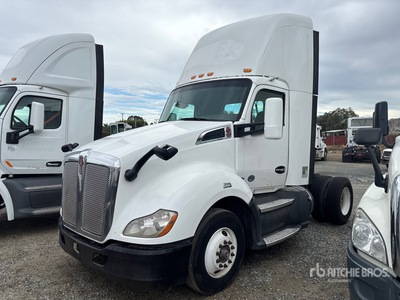 2016 Kenworth T680 4x2 تراكتور شاحنة (أحادي المحور)