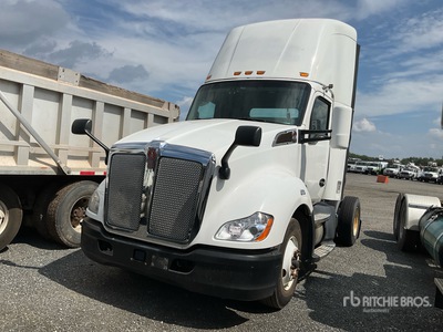 2016 Kenworth T680 4x2 S/A Day Cab Truck Tractor