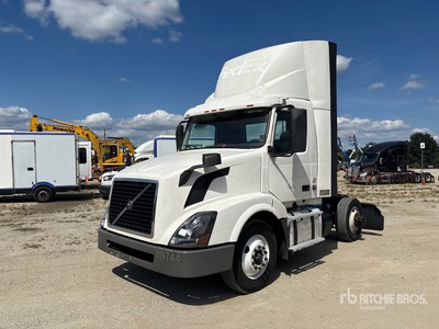 2017 Volvo VNL 4x2 Cabeza Tractora Cabina Corta