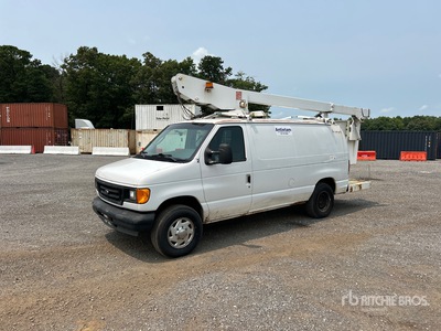 2004 ETI 29 ft on 2004 Ford E-350 4x2 Van Mounted Aerial Lift