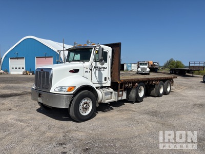2006 Peterbilt 335 8x4 شاحنة مسطحة