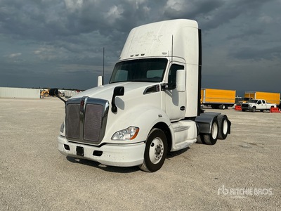 2015 Kenworth T680 6x4 T/A Day Cab Truck Tractor