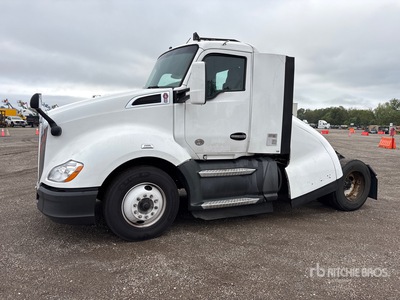 2019 Kenworth T680 Ciągnik siodłowy z kabiną dzienną S/A