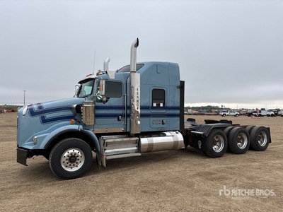 2015 Kenworth T800 8x6 Tri/A Sleeper Truck Tractor
