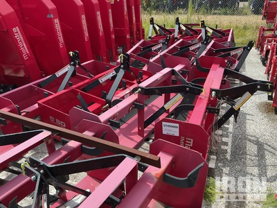 Quantity of (4) Mahindra 3-Point Box Blade (Unused)
