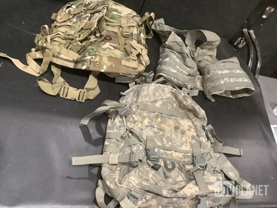 (10) Field Packs, (29) Assault Packs & (14) Fighting Load Carriers