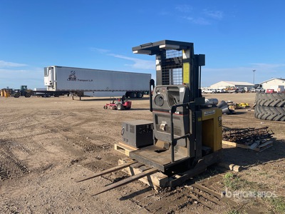 2003 Cat NOR30P 3000 lb Order Picker