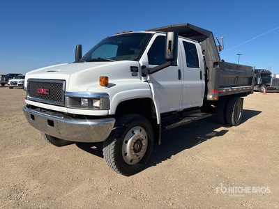 2007 GMC TopKick C5500 4x4 Crew Cab Camion à benne essieu simple