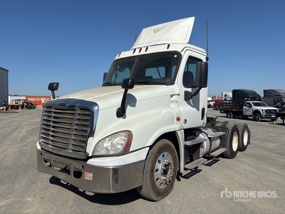 2015 Freightliner Cascadia 125 6x4 T/A Dagcabine Trekker