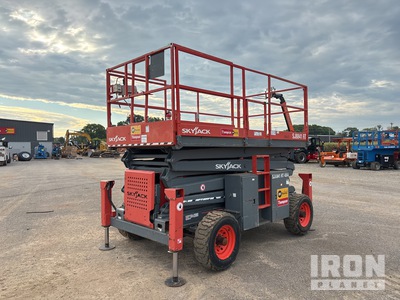 2018 Skyjack SJ8841 RT Dual Fuel 4x4 Scissor Lift