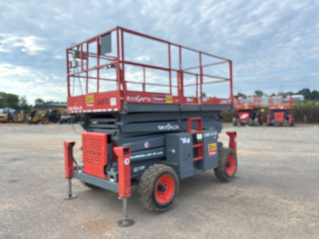 2018 Skyjack SJ8841 RT Dual Fuel 4x4 Scissor Lift