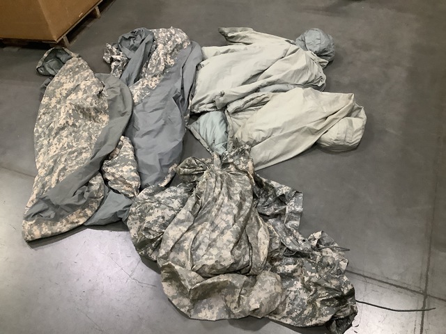(21) Bivy Covers, (12) Extreme Cold Parkas, (24) Duffel Bags & Assorted Items (21) Bivy Covers, (12) Extreme Cold Parkas, (24) Duffel Bags & Assorted Items