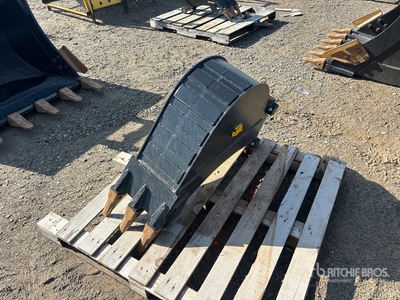 2026 Trojan 50CL 12 in Q/C Digging Excavator Bucket - Fits Cat 305, 305.5 Komatsu PC45/50/55 Hyundai R55, Hitachi/Deere 50D/G Case, New Holland, Kobelco SK50 Bobcat E50/341/337 (Unused)
