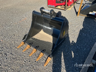 Dynamic Entities 80CL 36 in Excavator Bucket - Fits 50mm Cat 307/308, Komatsu PC78/88 Deere/Hitachi 75/85 Case, New Holland, Kobelco SK80 Bobcat E80