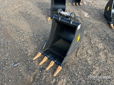 Dynamic Entities 80CL 23 in Excavator Bucket - Fits 50mm Cat 307/308, Komatsu PC78/88 Deere/Hitachi 75/85 Case, New Holland, Kobelco SK80 Bobcat E80