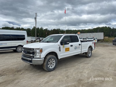 2020 Ford F-250 XLT 4x4 Crew Cab Pickup
