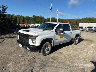 2021 Chevrolet Silverado 2500 4x4 Crew Cab Pickup