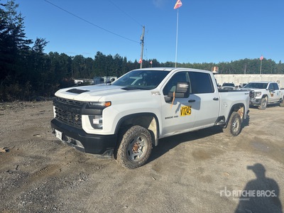 2021 Chevrolet Silverado 2500 4x4 Crew Cab Pickup