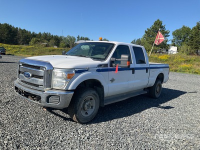 2011 Ford F-350 4x4 Crew Cab ピックアップ