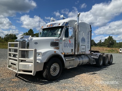 2015 Freightliner Coronado 122 T/A Day Cab Truck Tractor