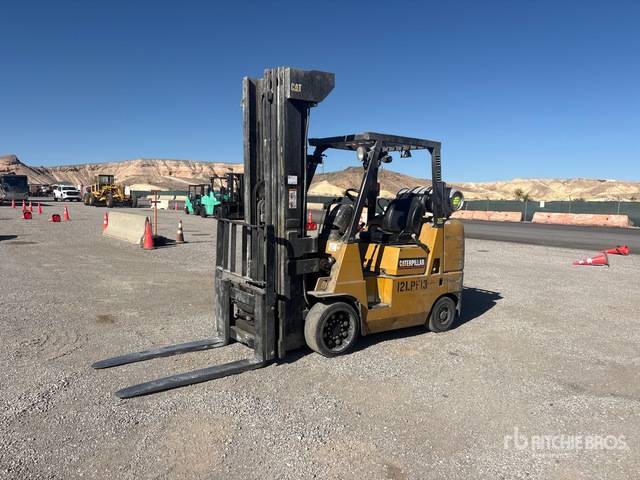 2005 Cat GC35K 3500 lb Cushion Tire Forklift