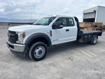 2019 Ford F-550 XLT 4x4 Extended Cab Flatbed Truck