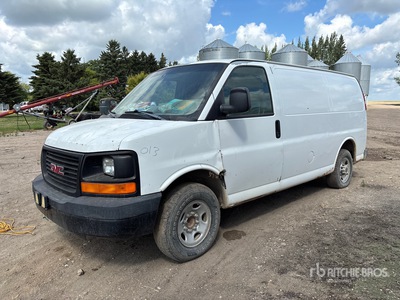 2006 GMC Savana Cargo Van
